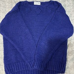 Vintage blue knitted sweater